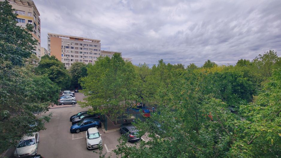 Prima inchirere,  strada Odobesti la intrarea in parc - Poză 17