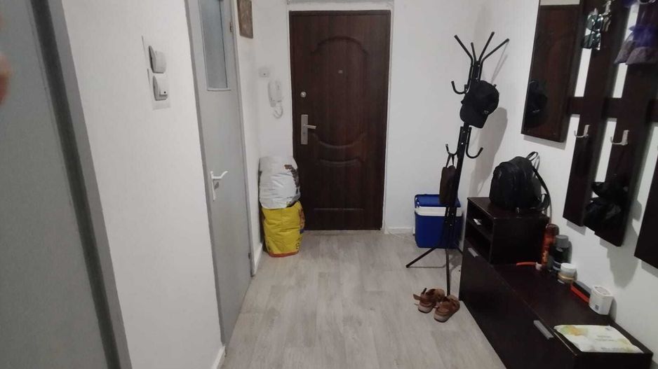 Vand apartament 4 camere zona Titan-Auchan/Ozana - Poză 2