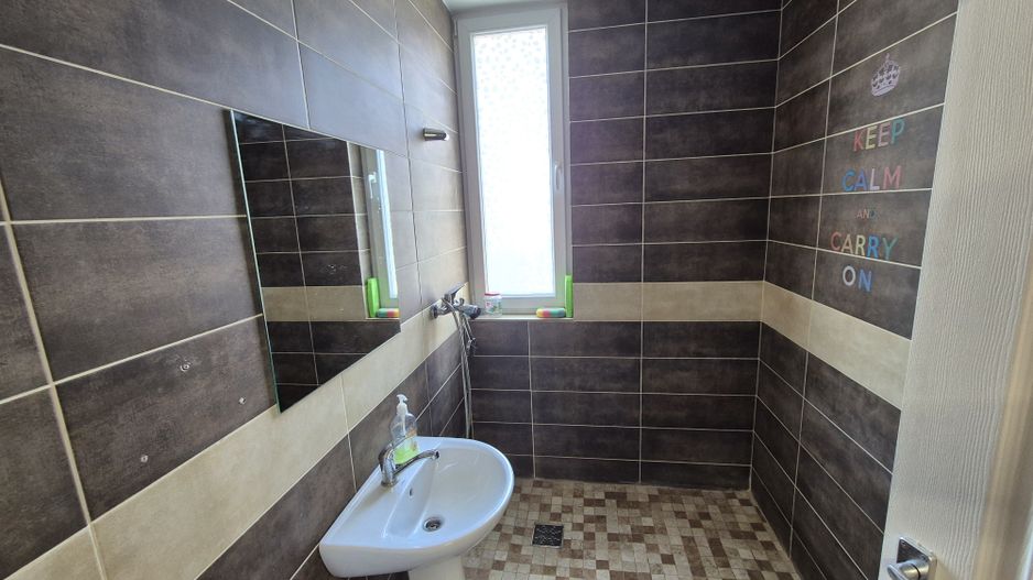 Spatiu comercial 109,54 mp + teren 222 mp + 2 locuri de parcare - Varteju - Poză 13