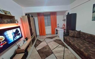 Apartament 1 cameră de vânzare – Valea Adâncă, stradă principală Se vinde apart - Poză 1
