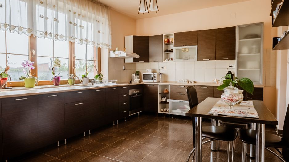 Vilă cu piscină în Fântânele - Poză 5