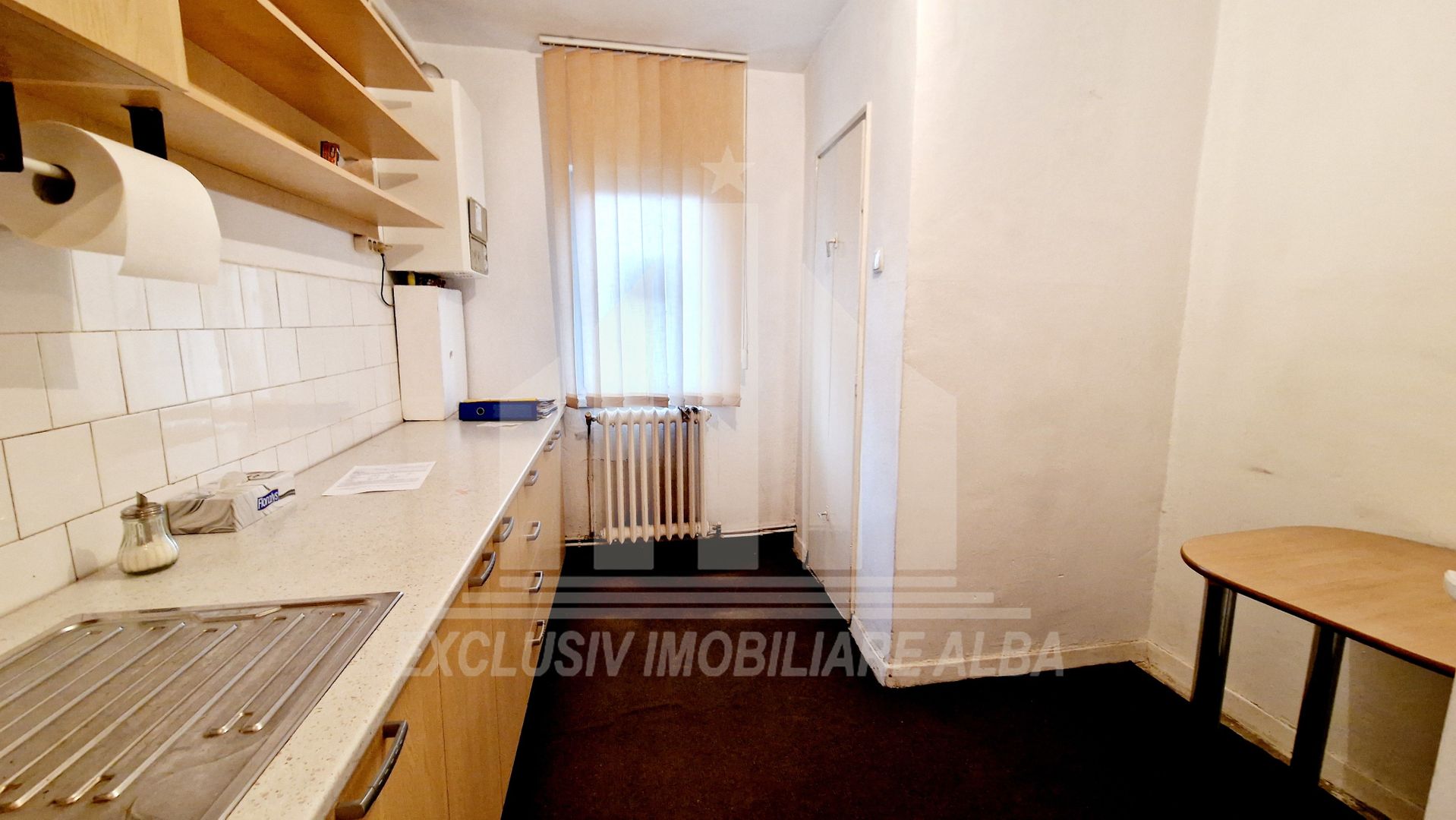 Vand apartament 2 camere decomandate in Cetate - Poză 5