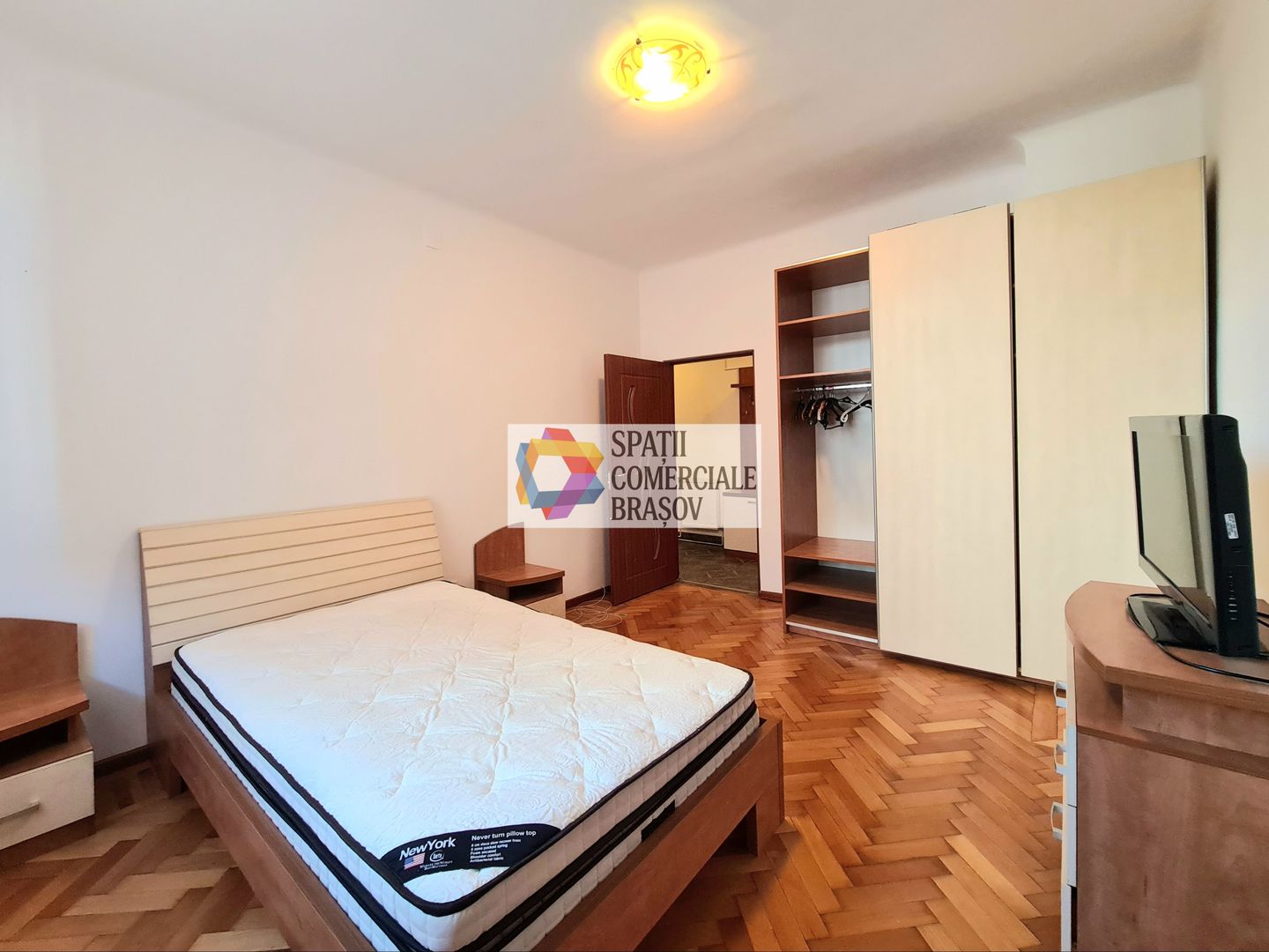Apartament de închiriat, două camere, Brasov, zona Centrul Civic,  55 mp. - Poză 4