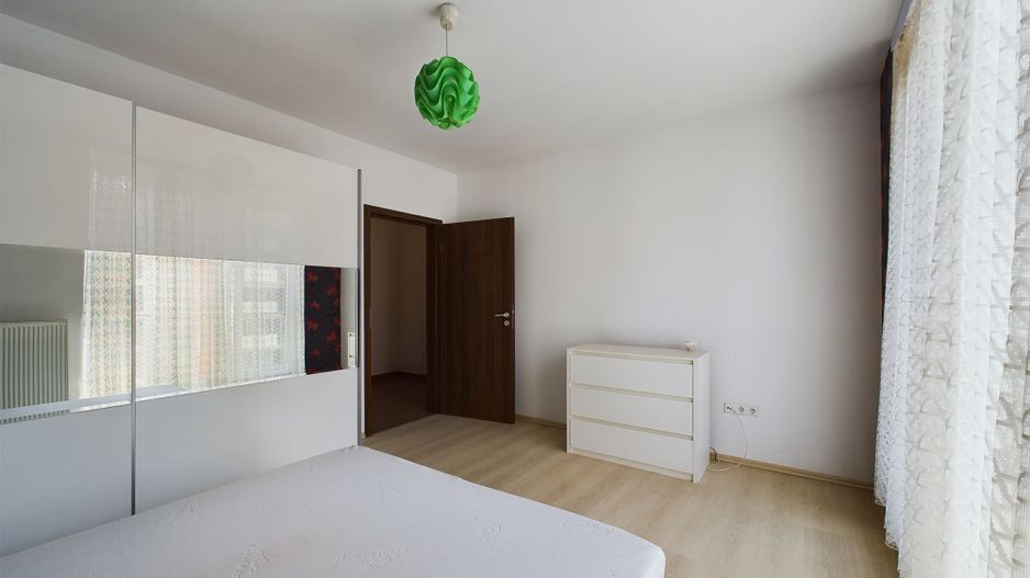 Apartament cu 2 camere mobilat și utilat în bloc cu lift - Poză 5