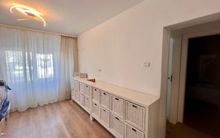 Apartament 4 camere /etaj 1 / Ostroveni - Poză 2