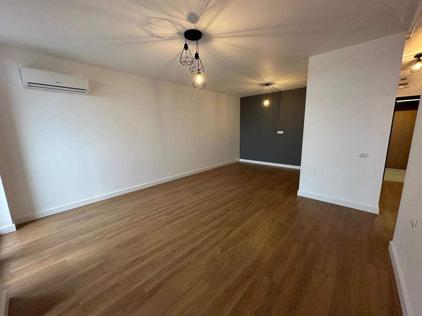 Apartament 2 camere bloc nou Torontalului / parcare subteran - Poză 2