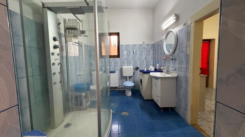 Casă de vânzare în Lugoj – Strada COMUNA DIN PARIS - Poză 4