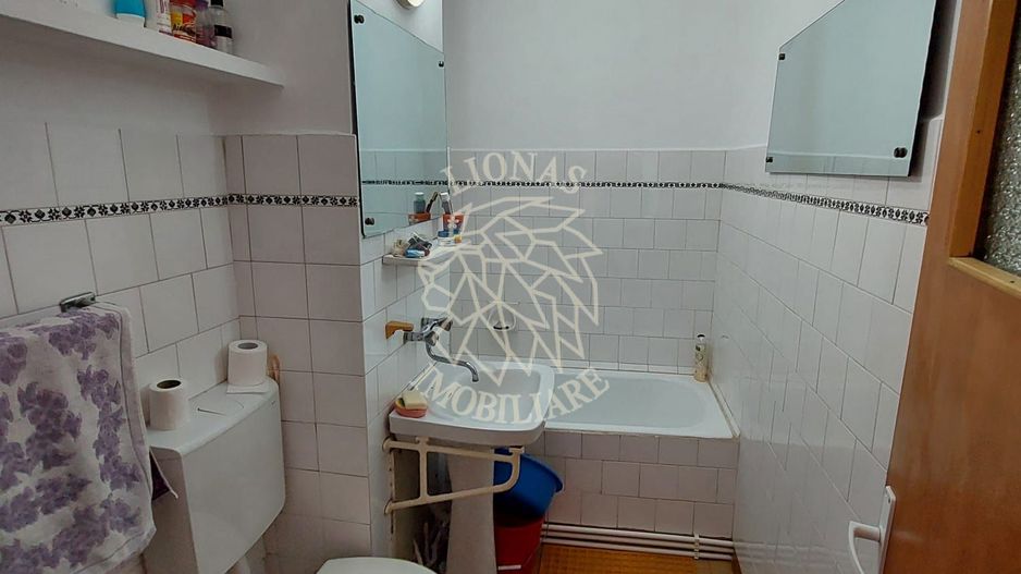 Apartament decomandat 2 camere 51 mp-balcon-Zona Centrala - Poză 6