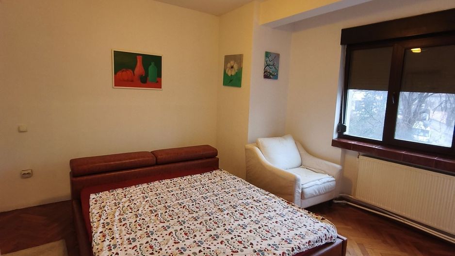 Apartament 3 camere Unirii, centrala proprie - Poză 3
