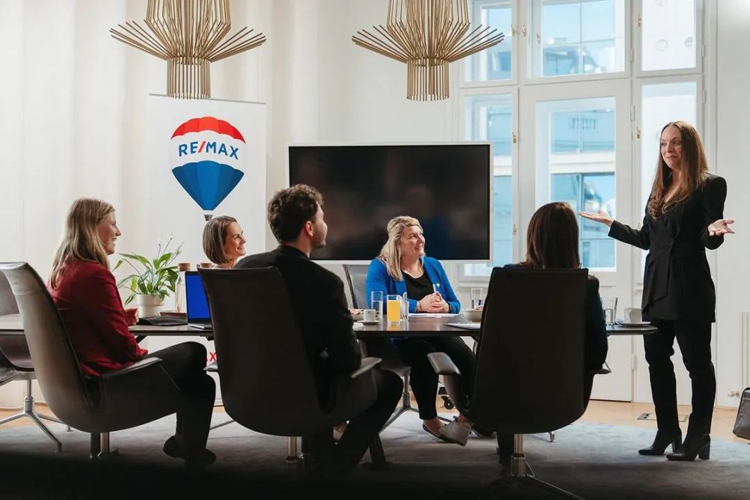 Evaluarea riscurilor și beneficiilor unei afaceri la cheie în imobiliare