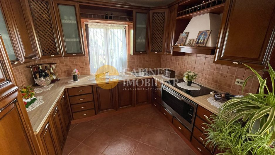 Vila Miroslava 5 camere - 1000 mp teren - mobilata - Poză 10