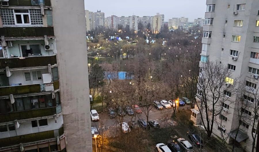 Apartament cu 4 camere de vânzare în Costin Georgian, Bucuresti - Poză 4