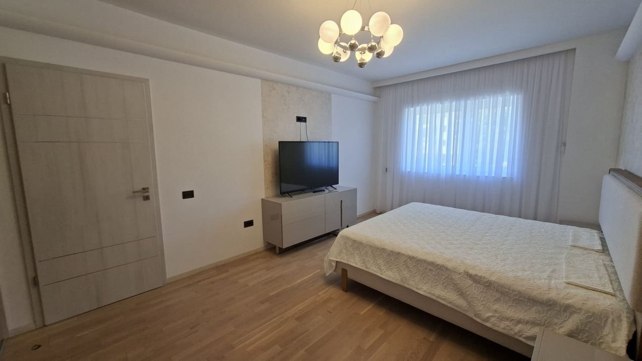 Inchiriere apartament 3 camere centru Ultramodern-Bloc nou - Poză 12