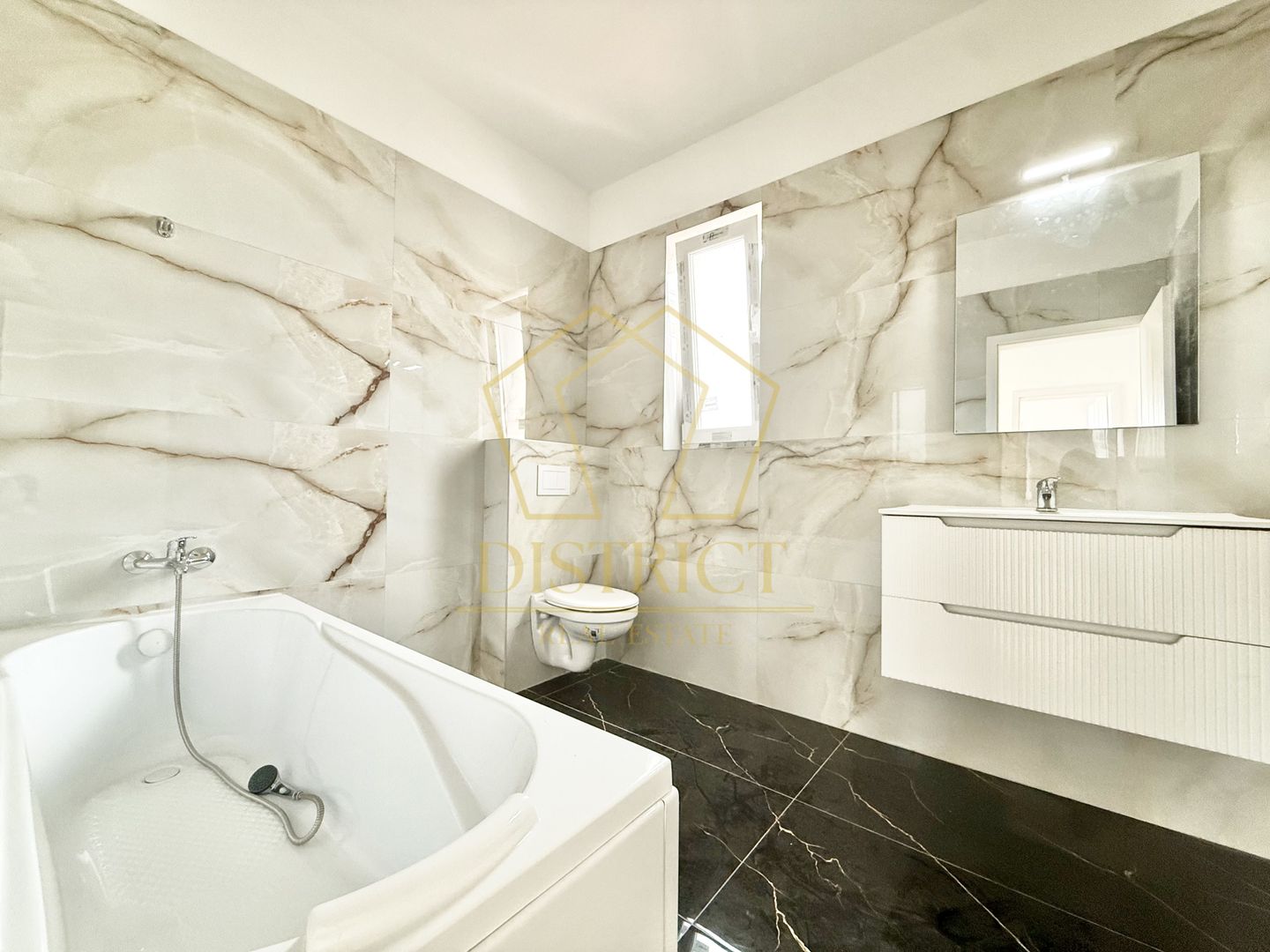 Duplex spatios cu 4 camere 109 mp | Mosnita Veche - Poză 11