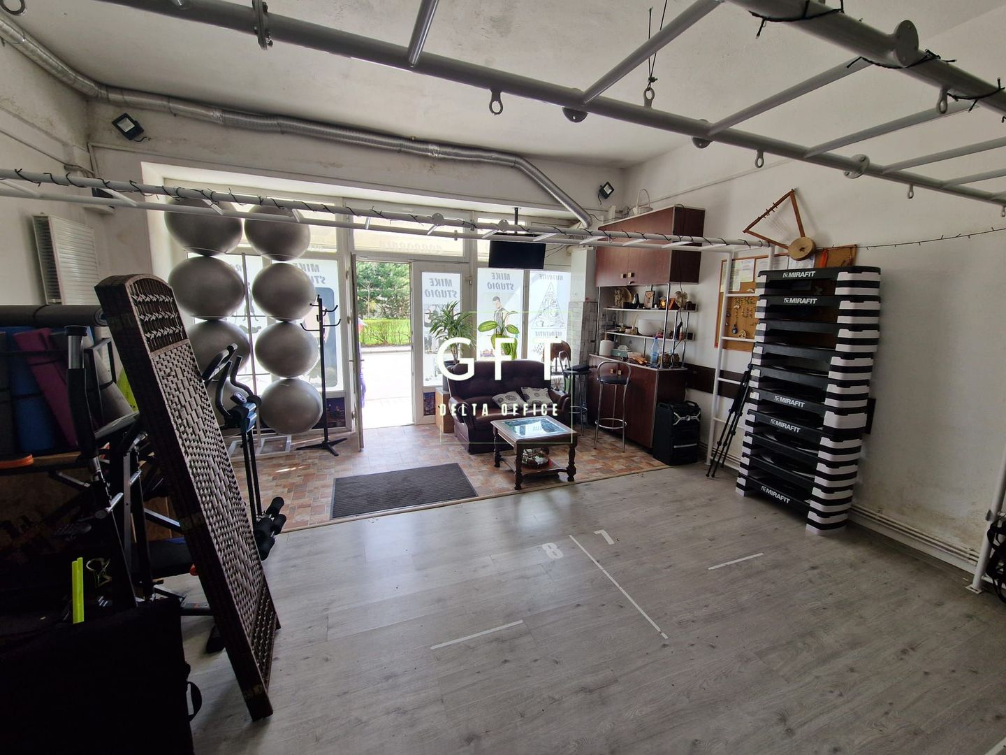 Spatiu comercial 65 mp ! Zona intens circulata - Poză 2