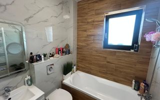 Apartament la Casă | 3 Camere | 64MPU | 83MP Curte I Șelimbăr - Poză 8