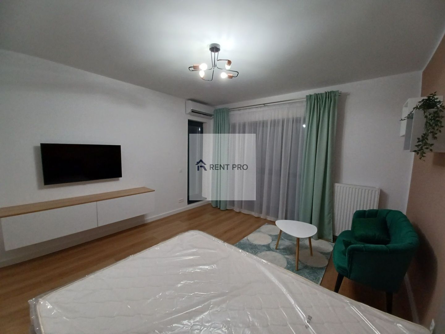 Garsonieră de închiriat | Plaza Residence | Lujerului | Etaj 9 - Poză 1