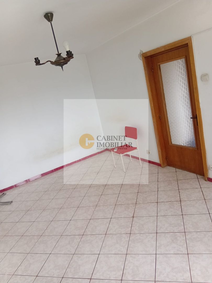 2 Camere - 55MP | Decomandat | 1985 | Metrou Crangasi la 10 minute - Poză 2