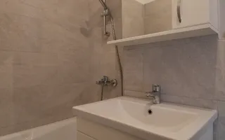 Buziasului, 3 camere + 2 bai, centrala proprie - Poză 16