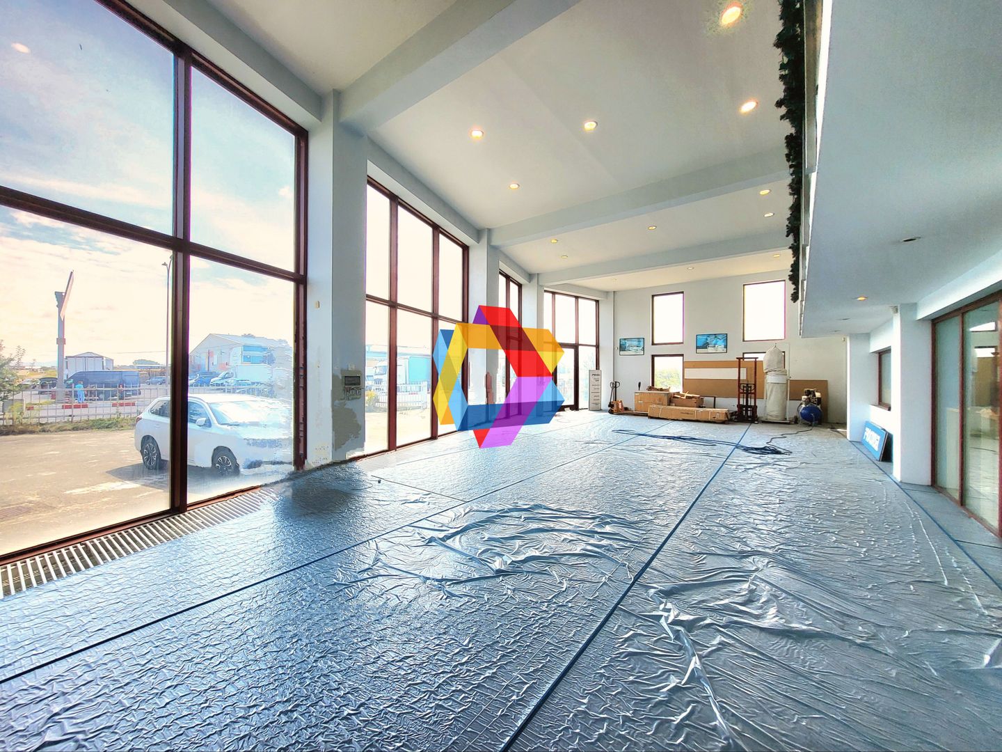 Showroom cu teren de 4450 mp #plus-imo.ro - Poză 1