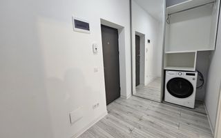 Studio 41 mp, balcon bucatarie separata , intabulata zona Brana - Poză 3