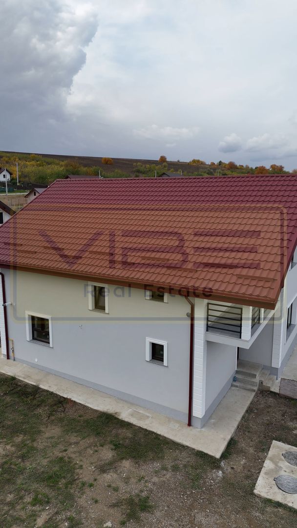 Vila 5 camere- teren 500mp- 140mp Miroslava- Cornesti - Poză 36