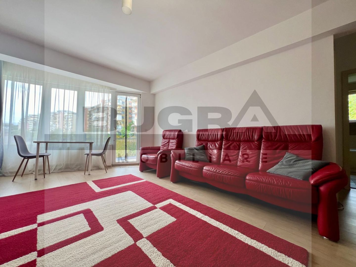 Apartament de 2 camere, 50mp, parcare, zona Petrom - Poză 1