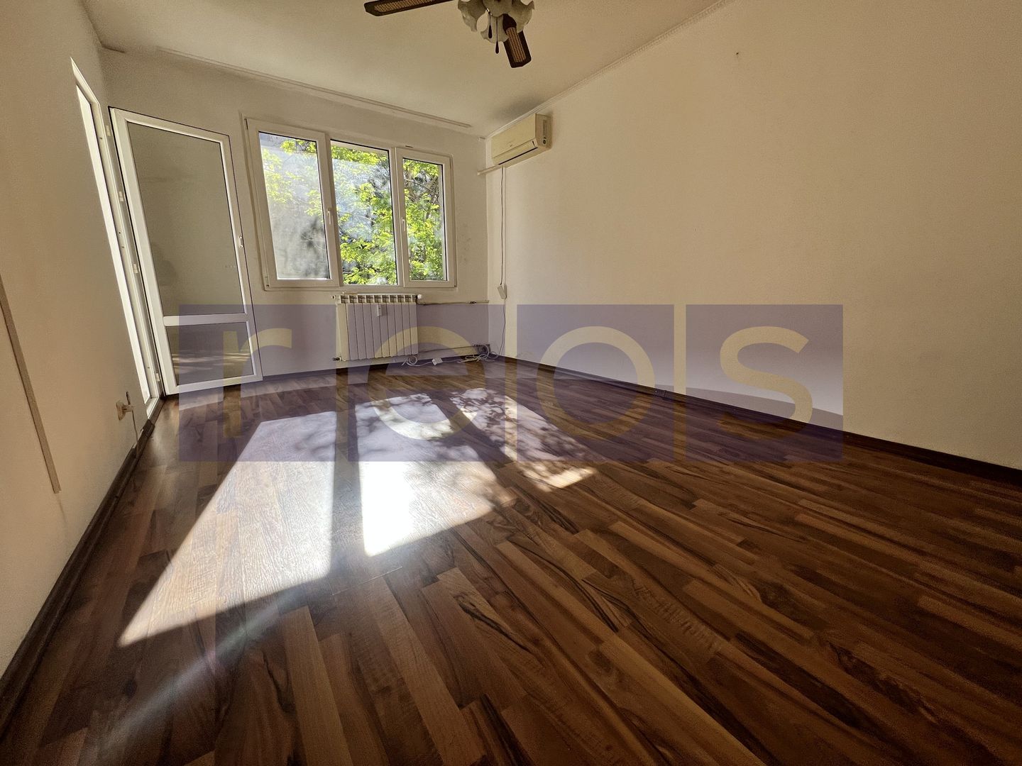 VANZARE 3 CAMERE | ZONA TITAN - Poză 1