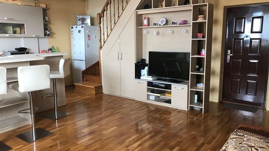 Ag EUROPA vinde ap. FINISAT cu 3 camere la etajul 4 zona CENTRALA. - Poză 1