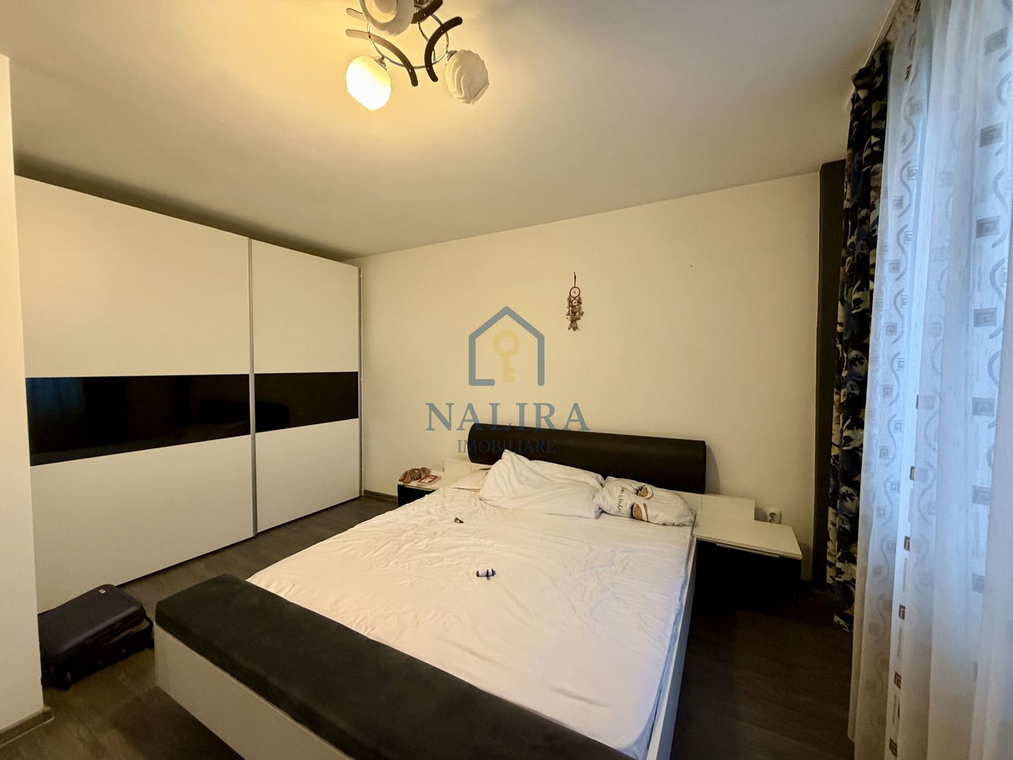 Apartament 3 camere de închiriat - Poză 2