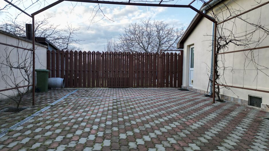 Casă cu 5 camere în Vladimirescu - Poză 28