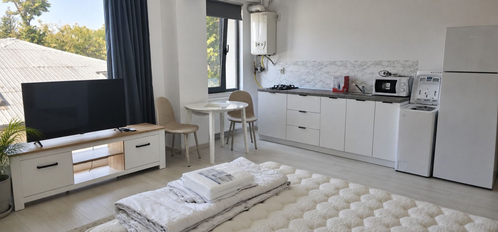 De inchiriat studio ultracentral, etaj 2, 400 euro - Poză 5