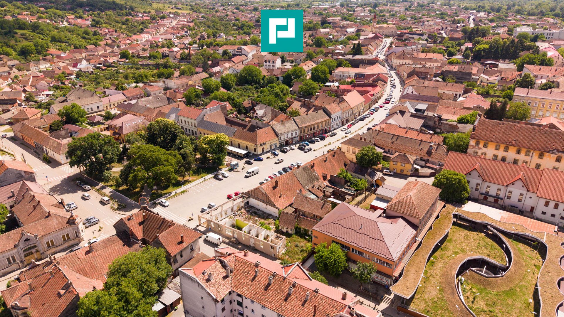 TEREN INTRAVILAN CENTRU LIPOVA 419MP - Poză 9