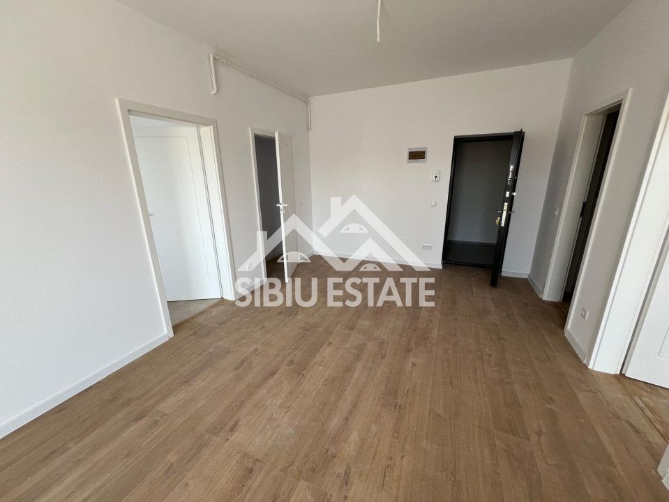 Apartament cu 3 camere cu gradina,intabulat Selimbar - Poză 3