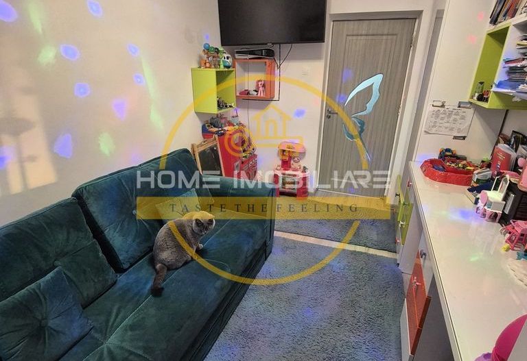 Apartament cu 3 camere / 60 mp/ zona Podu Ros - Poză 3