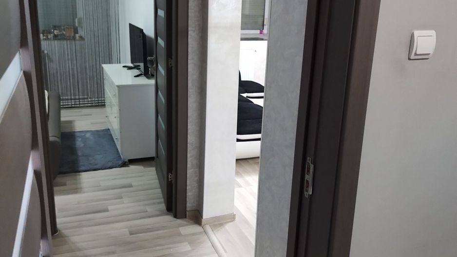APARTAMENT 3 CAMERE – MICRO 17 – RENOVAT – ETAJ 3/4 – 64 MP - Poză 3