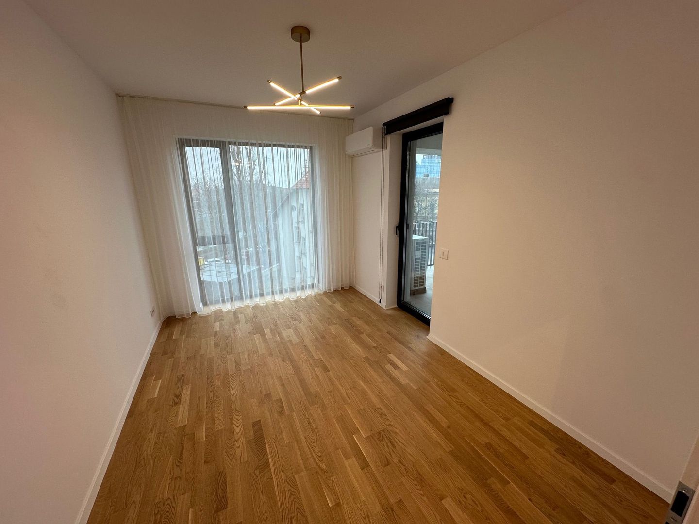 Apartament 4 camere - 115mp suprafata utila - Poză 19