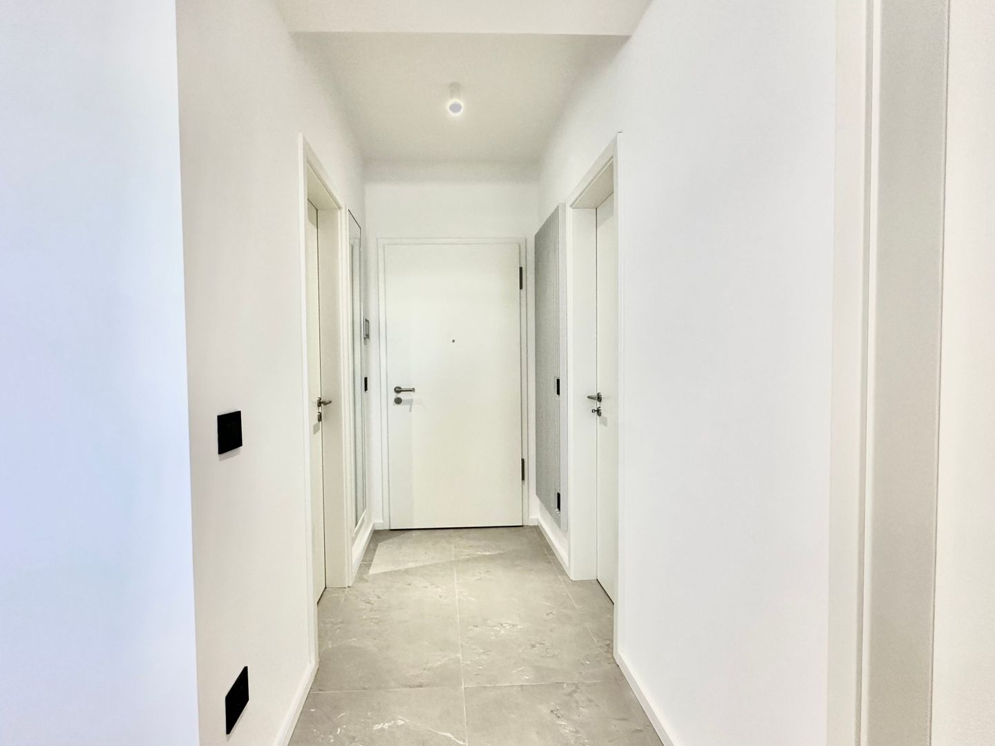 Apartament cu 2 camere de închiriat Kasper– Coresi - Prima închiriere - Poză 6