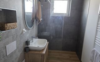 De închiriat – Apartament nou, 2 camere, mobilat lux, Maurer Residence - Poză 6