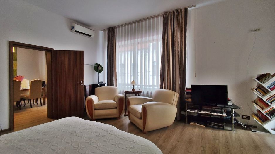 Vanzare | Apart.2 Camere | etajul 1 | langa Parcul Balcescu | Oradea - Poză 8