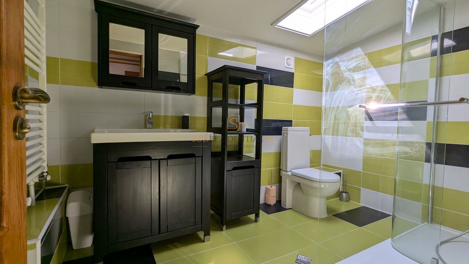 Vila deosebita cu 5 camere, Sos Oltenitei, Popesti-Leordeni - Poză 16