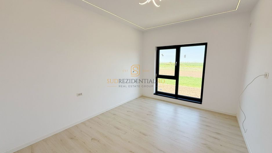 Vila individuala de vanzare, curte spatioasa, 4 camere, Berceni, Ilfov - Poză 12