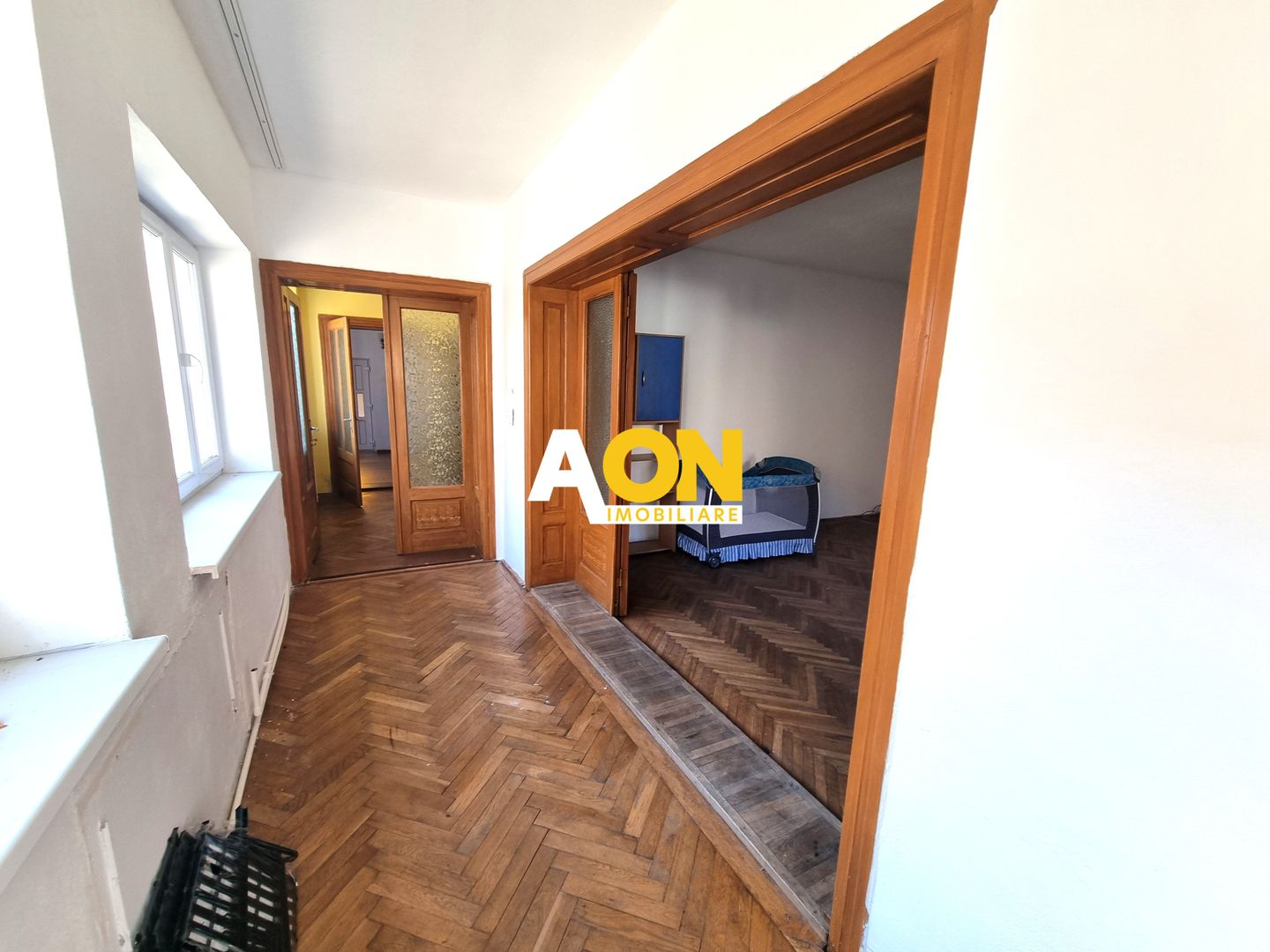 De vanzare casa 5 camere, 1092mp teren, Vintu de Jos - Poză 3