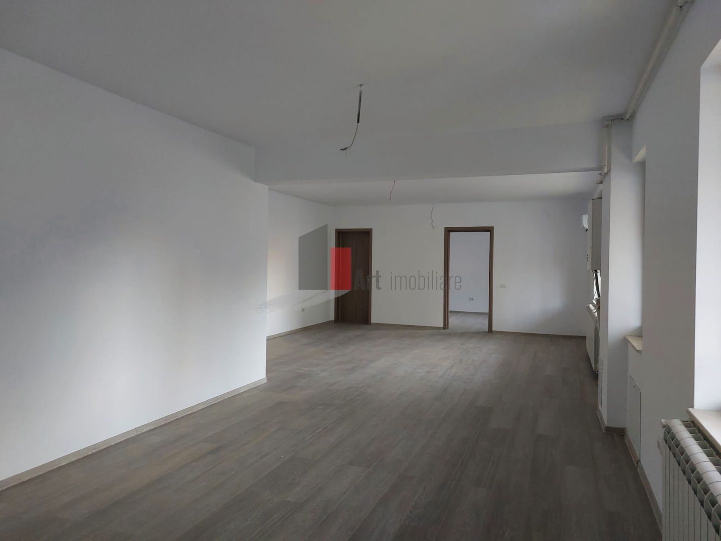 Spatiul "MAGRANA" , P-ta Alba Iulia, imobil 2024, TOTUL NOU, PARCARE INCLUSA - Poză 4