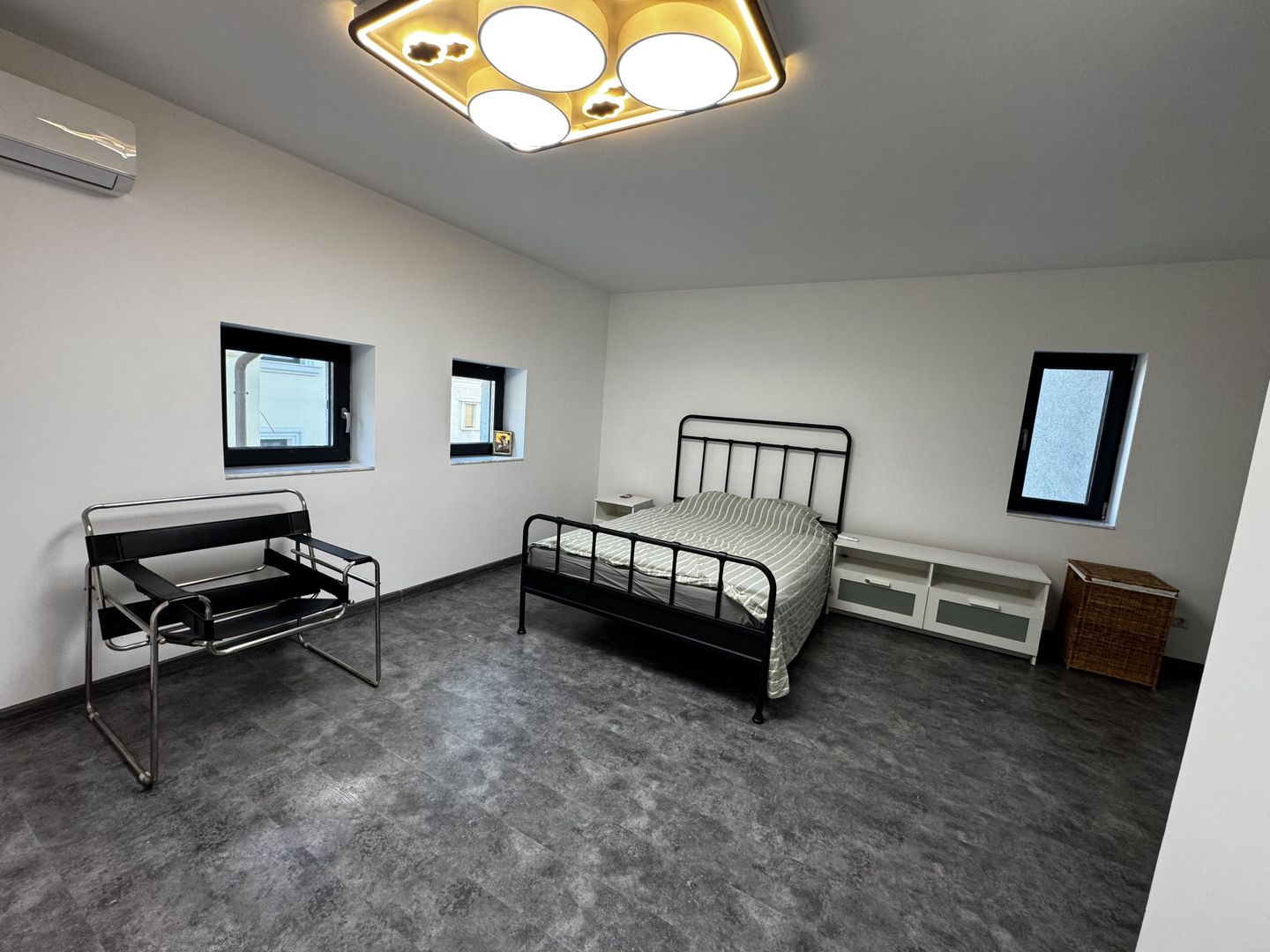Vila 3 apartamente / 9 camere  Piata Unriii - Parcul Carol IM603 - Poză 23