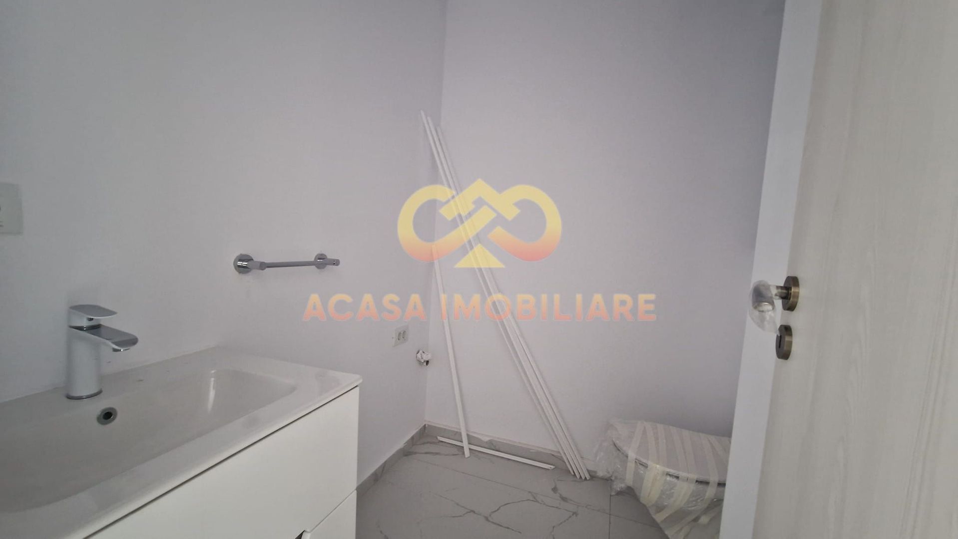NOU INTABULAT Apartament 3 camere dec.  2 bai 80 mp - Poză 14