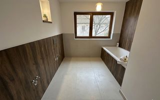 4 camere/ 2 bai / 119 mp/ parcare in curte / zona strazii Bucuresti - Poză 11