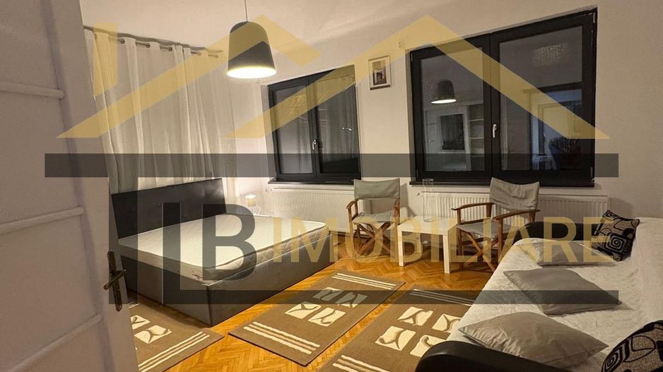Apartament de 3 camere, 80mp, Zona Ultra-Central - Poză 2