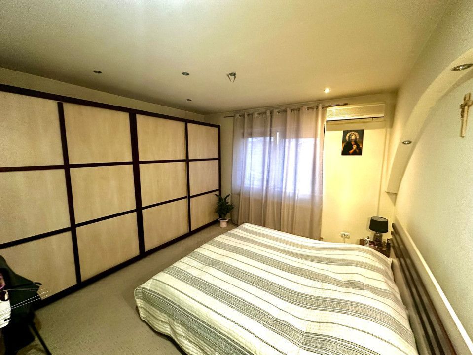 Casa moderna, 2 corpuri de cladire, teren 1000 mp, zona Aradul Nou - Poză 5