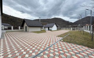 Vila de Lux la 13 km de Onesti - Poză 24